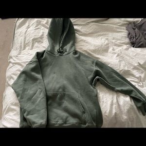 Aritzia Crozy BF hoodie size 1